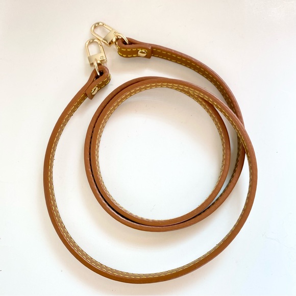 GENUINE LEATHER STRAP❤️ - Picture 2 of 2